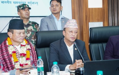  राजनीतिककर्मी जनताप्रति उत्तरदायी बन्नुपर्छ : ऊर्जामन्त्री खड्का 