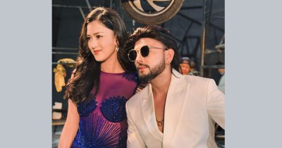  दुर्गेश गाए ‘कर्मा’ को गीत 