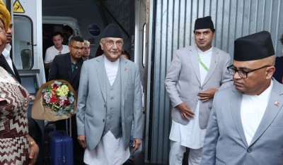  मड्रिड पुगे प्रधानमन्त्री ओली, राजदूत नेपालले गरे स्वागत 