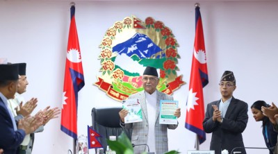  प्रधानमन्त्रीको निर्देशन- सुशासनका लागि विनामोलाहिजा छानबिन र अनुगमन गर्नुस् 