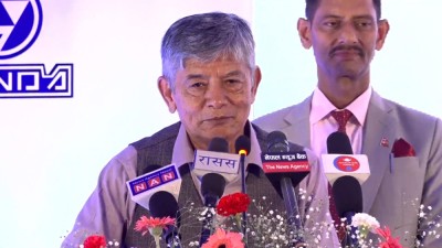  लोकतन्त्र आइसकेपछि देशमा धेरै विकास भएको छ : मदनकृष्ण श्रेष्ठ 