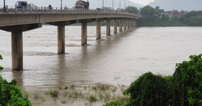  नारायणी नदीमा हामफालेका युवा बेपत्ता 
