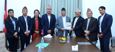  प्रधानमन्त्रीसमक्ष नास्टको सेवा आयोगको प्रतिवेदन पेस 