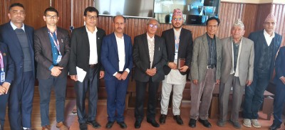  पूर्वअध्यक्षहरूसँग ओझाको छलफल, नियामकीय भूमिका बुझेर काम गर्न सुझाव 