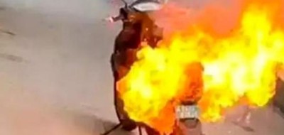  गुडिरहेको इलेक्ट्रिक स्कुटरमा आगो लाग्यो 