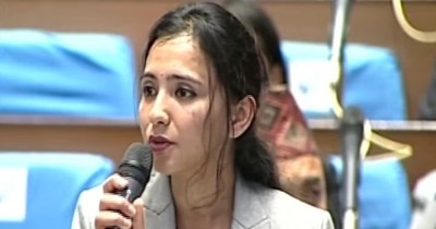  ‘पुरुषमन्त्रीले महिला सचिवसँग काम गर्नै नसक्ने हो ?’ 