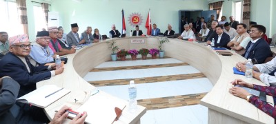  एमाले पोलिटब्युरो बैठकमा १५ सदस्यीय पदाधिकारी प्रस्ताव 