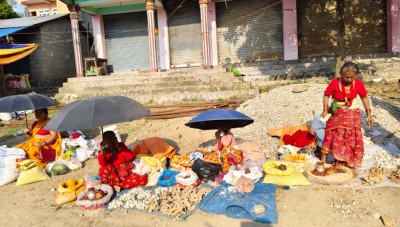  ‘कसैसँग छैन आशा, गर्छन् सडकमै सङ्घर्ष’ 