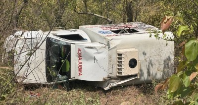  रामेछापमा एम्बुलेन्स दुर्घटना हुँदा ५ जना घाइते 