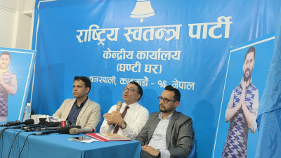  स्वास्थ्य बिमामा यस वर्ष बजेट थप गरिएको छः अर्थमन्त्री डा स्वर्णिम वाग्ले 