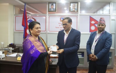  पूर्वराष्ट्रपति भण्डारीले जेनजी आन्दोलनमा जलेको नागरिकताको प्रतिलिपि लिइन् 