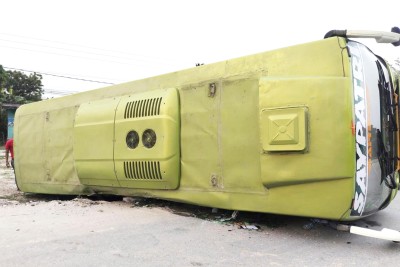  बस दुर्घटनामा घाइते शिक्षक भन्छन्- मुस्किलले बाँचियो 