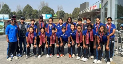  राष्ट्रिय महिला क्रिकेट टोली स्वदेश फर्कियो 