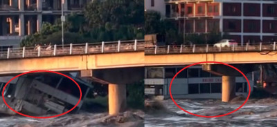  नारायणी नदीको बाढीले बगाएको क्रुजसिप पुलको पिलरमा अड्कियो 