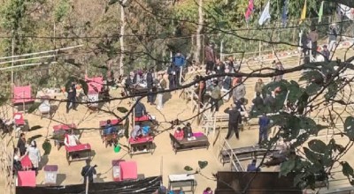  कर्मचारीमाथि हातपात गर्न खोजेपछि दोलखामा हवाई फायर, मतदान रोकियो 