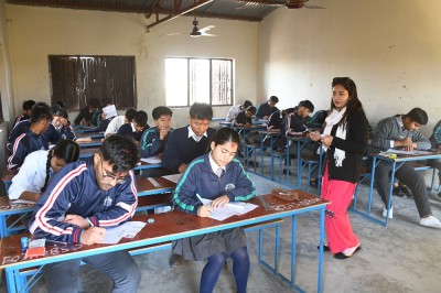  एसईई : पहिलो दिनको परीक्षा देशभर शान्तिपूर्ण रुपमा सकियो 