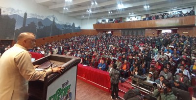  कांग्रेसले भ्रष्टाचारमा मुछिएका व्यक्तिको नाता र नेता हेर्दैन : सभापति थापा 