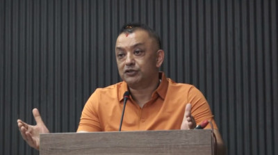  पार्टीभित्रका असन्तुष्ट नेताहरुसँग निरन्तर छलफलमा छु : सभापति थापा 