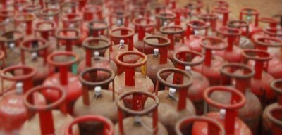  श्रीराम ग्यास उद्योगको गोदाममा ६ हजार सिलिन्डर लुकाएको भेटियो 