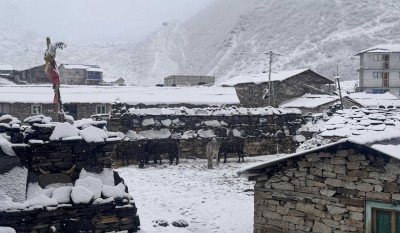  उत्तरी गोरखाको साम्दो क्षेत्रमा हिमपात, एक्कासि बढ्यो चिसो 