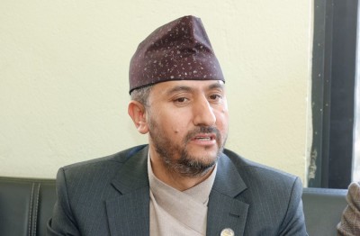  निर्वाचनलाई सफल बनाउँन राजनीतिक दलहरुको साथ र सहभागिता अपरिहार्य : मन्त्री खरेल 