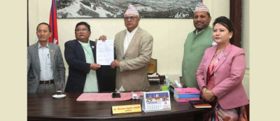  कांग्रेस कोसी प्रदेश सरकारबाट बाहिरियो 