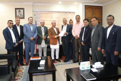  कुलेखानीको क्षतिबारे अध्ययन समितिले सिँचाइमन्त्रीलाई बुझायो प्रतिवेदन 