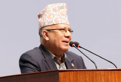  माधव नेपालको सांसद पद निलम्बन : सभामुखले गराए सदनलाई औपचारिक जानकारी 