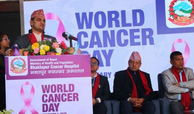  सरकारी अस्पतालका फार्मेसीले औषधि छैन भनेर बाहिर किन्न पठाए कारबाही हुन्छ : स्वास्थ्य मन्त्री  