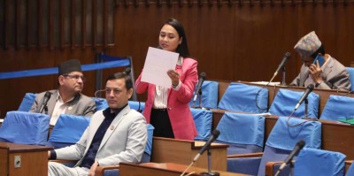  निशा डाँगीको कटाक्ष- म जन्मिनुअघि प्रधानमन्त्री भइसकेका नेताहरू अब डेट एक्सपायर भइसके 
