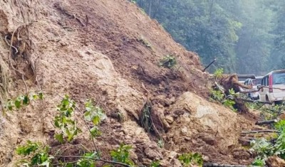  बाजुरामा पहिरो र चट्याङमा परी १६ पशुचौपाया मरे, ३८ बेपत्ता 