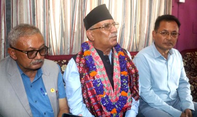  प्रचण्डको दाबी- विद्या भण्डारी ओलीकै सल्लाहमा सक्रिय राजनीतिमा फर्केकी हुन् 