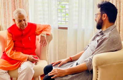  रास्वपा सभापति लामिछाने र महन्थ ठाकुरबीच भेटवार्ता 