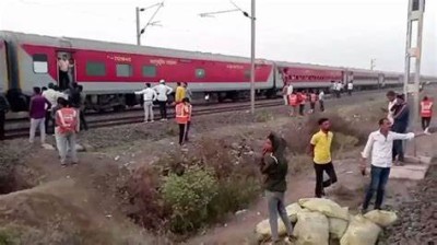  भारतको पाचोरामा भएको रेल दुर्घटनामा मृत्यु भएका सातै नेपालीको शव आफन्तलाई बुझाइयो 