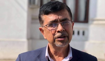  राजेन्द्रप्रसाद पाण्डेको आशंका-  सरकारलाई धम्की दिने सचिवहरुले नै कुलिङ पिरियडमा चलखेल गरे 