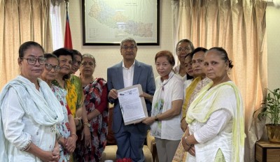  गृहमन्त्री लेखक भन्छन्- छाउगोठ बनाउने र बस्न बाध्य पार्नेलाई सुविधा कटौती गर्छौं 