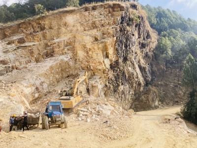  विश्व बैङ्कको सहयोगमा बागलुङका तीन सडक धमाधम स्तरोन्नति हुँदै 
