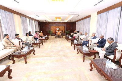  प्रधानमन्त्रीबाट सत्तारुढ दलको बैठक आव्हान 