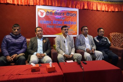 केबलकार विवाद : स्थानीय समुदायको भावनाअनुसार अघि बढ्न पूर्वमन्त्री शर्माको सुझाव 