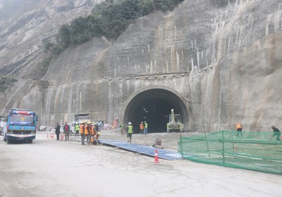  प्रधानमन्त्रीले आज सिद्धबाबा सुरुङमार्गको ब्रेक थ्रु गर्दै 
