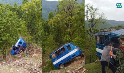  डिभिजन वन कार्यालयले झुट बोल्यो : बिग्रिएको टेम्पो हटाउने क्रममा भिरबाट खस्यो 