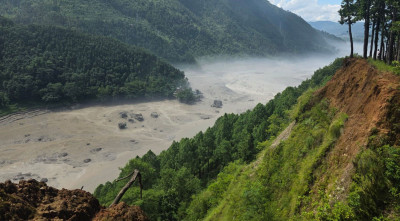  पालुङटारबाट तीर्थयात्री बोकेर गोसाइँकुण्ड तर्फ गएको बस सम्पर्कविहीन 