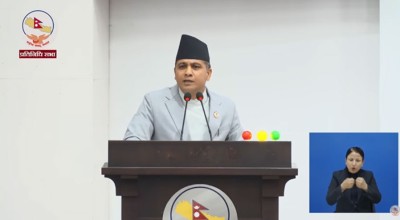  सरकारलाई महरको प्रश्न : धरहरा र सुरुङ मार्ग पनि भत्काउन लागेको हो? 