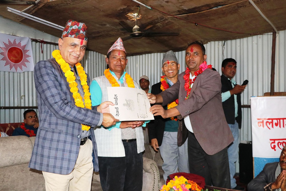 जाजरकोटका दलले बुझाए मुख्यमन्त्री कँडेललाई ध्यानाकर्षणपत्र