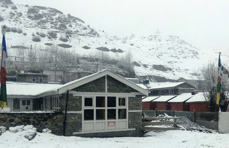  मनाङमा यस वर्षको पहिलो हिमपात 