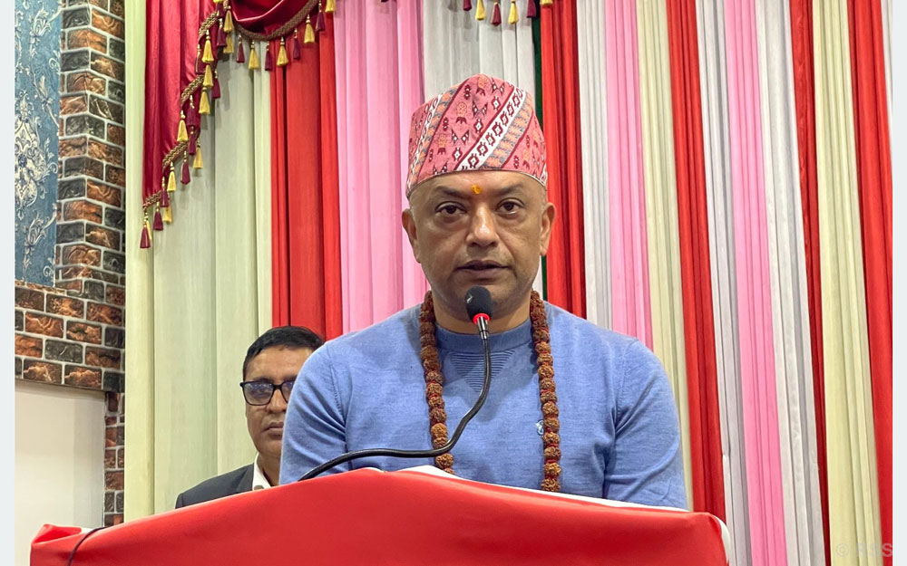‘नेता आउँदा लाइन लगाएर खादामाला लिएर विमानस्थलमा स्वागत गर्न आउने होइन’