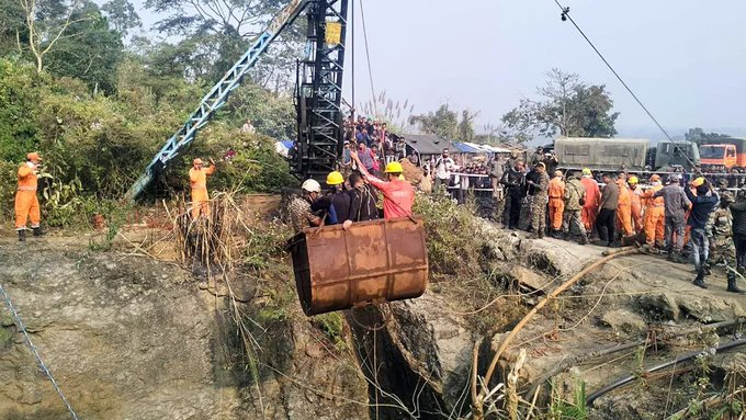 खोटाङको एउटै गाउँका तीनको  मृत्यु, एक जना बेपत्ता, शव ल्याउन समस्या
