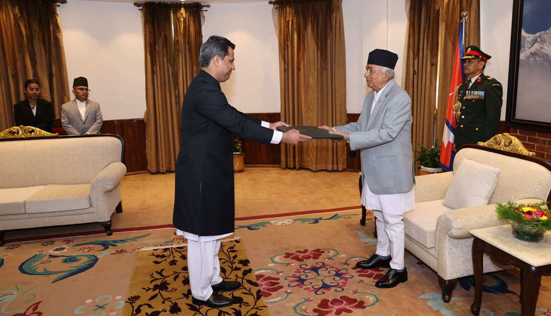 पाँच देशका राजदूतद्वारा राष्ट्रपतिसमक्ष ओहोदाको प्रमाणपत्र प्रस्तुत