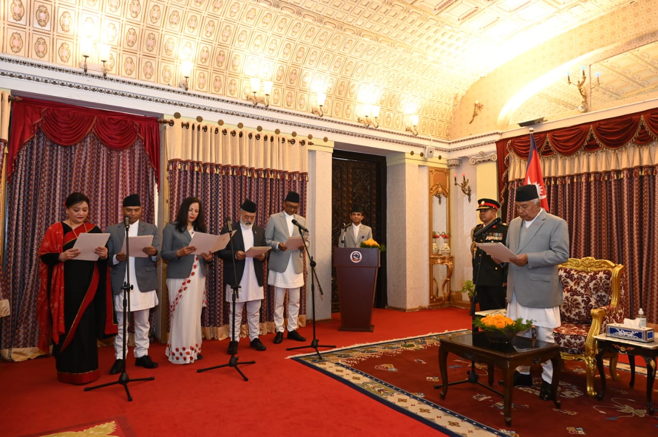 राष्ट्रपतिबाट पाँच देशका नवनियुक्त राजदूतहरुको पद तथा गोपनीयताको शपथ