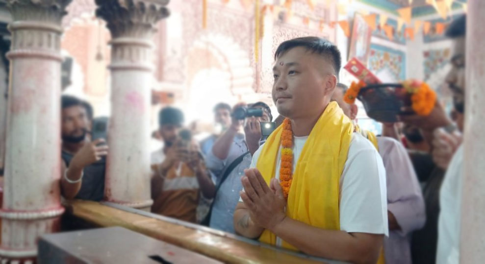 शान्तिको कामना गर्दै गृहमन्त्रीद्वारा जानकी मन्दिरमा पूजार्चना